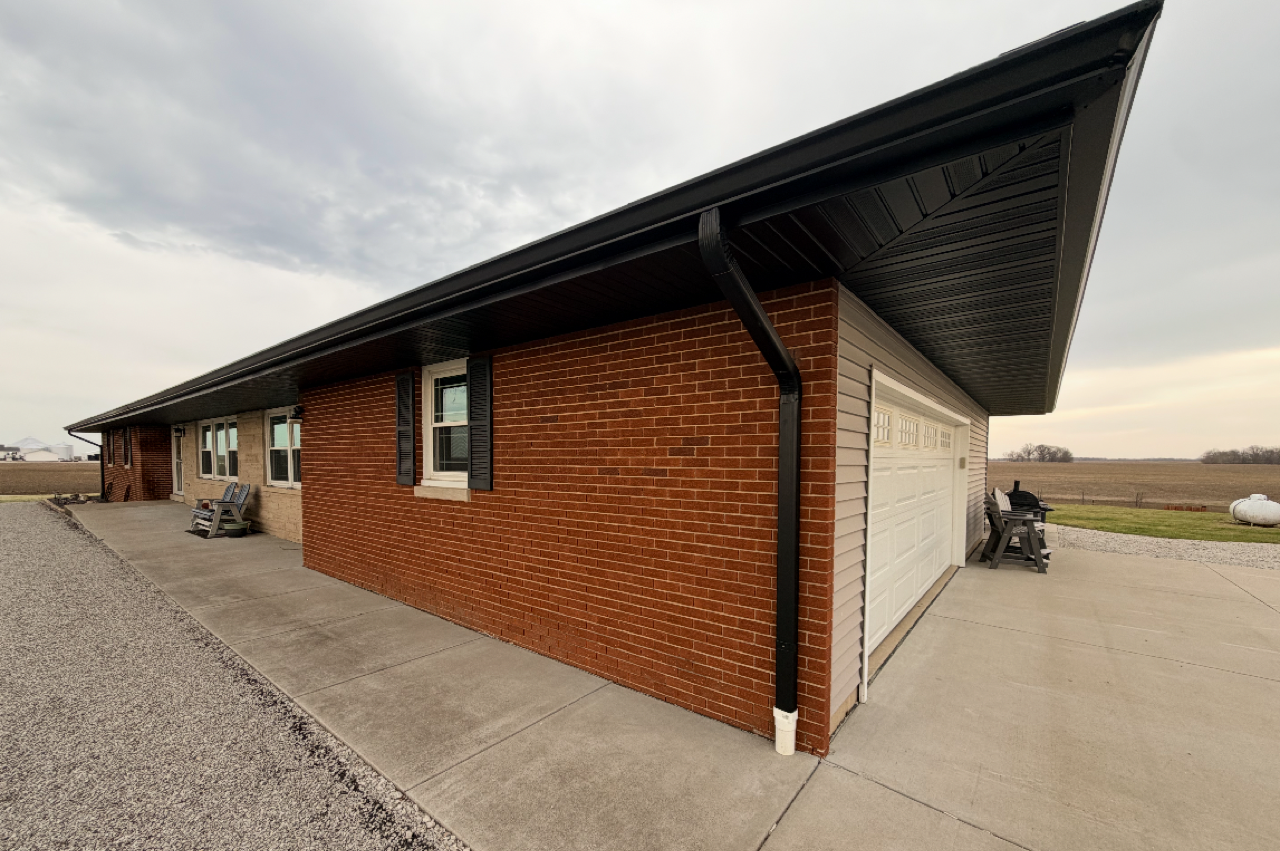 Seamless Gutters Example